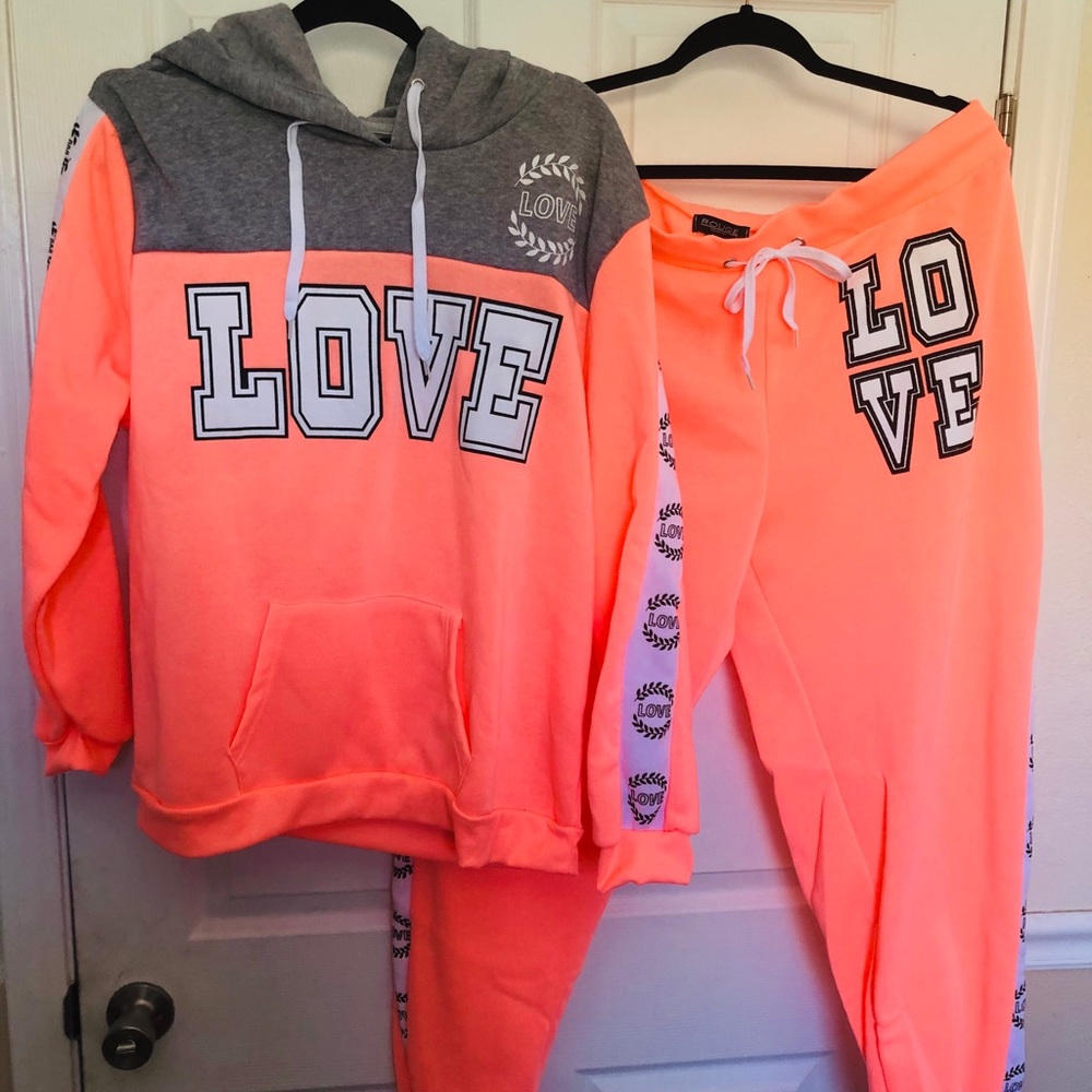 Love sweat outfit
